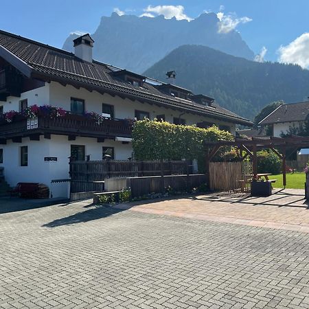 Haus Alpenblume Apartment Ehrwald Exterior photo