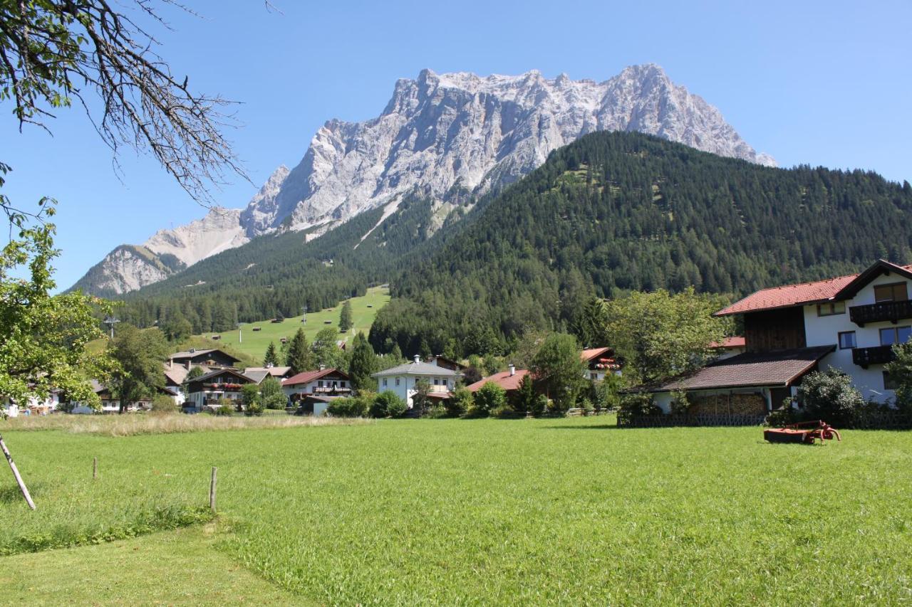 Haus Alpenblume Apartment Ehrwald Exterior photo